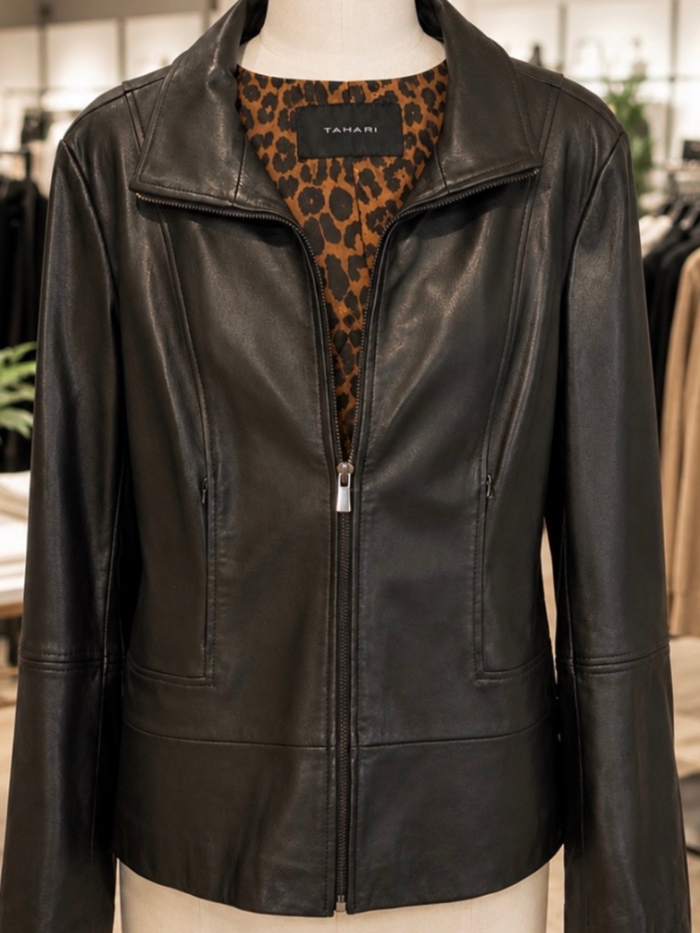 Tahari Black Leather Jacket Leopard Print Lining Women’s